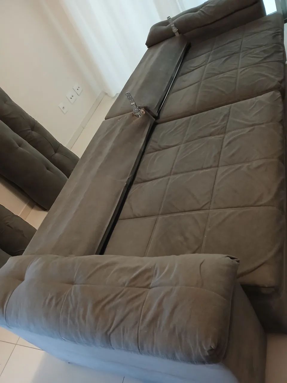 Sofa retrátil e reclinável  em otimo estado de conservação(oportunidade) - Foto 4