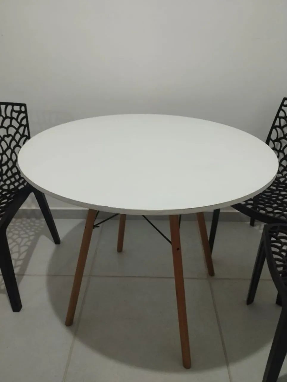 Mesa e cadeiras 