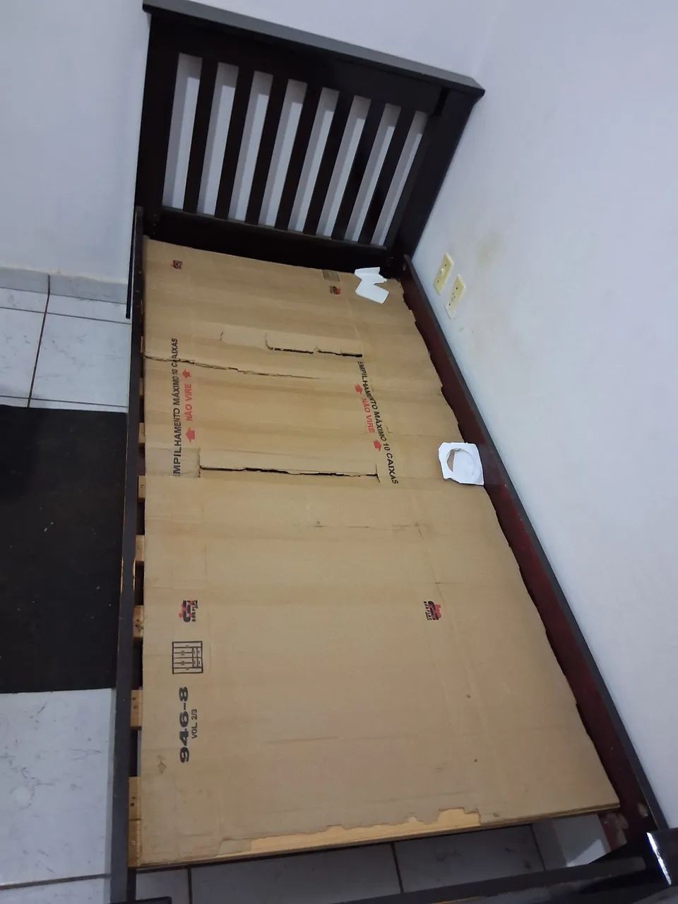 Cama solteiro em madeira de lei - rochinho. - Foto 2