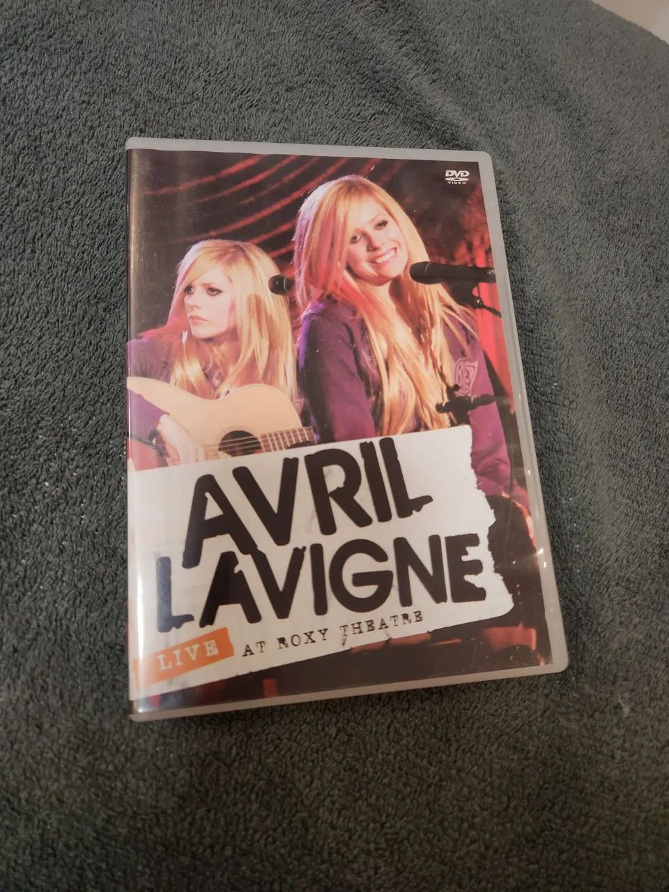 Dvd avril lavigne live at roxy theatre - DVD, Blu-Ray e Vídeo