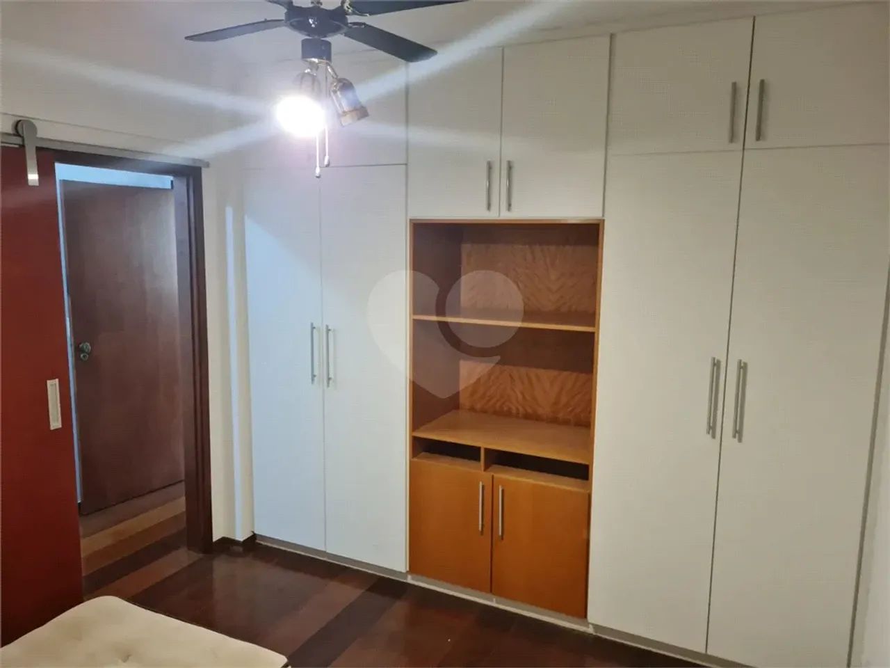 Apartamento à Venda de Alto Padrão 184,80m2 - 1 por Andar - na Cidade de Valinhos - SP - Foto 4