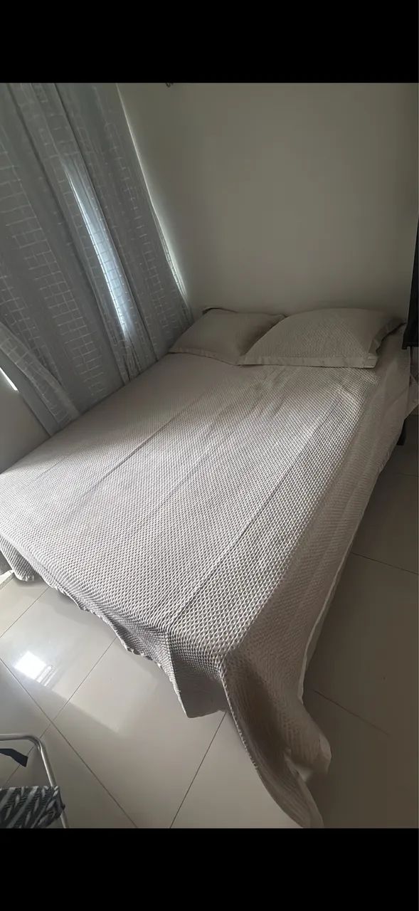 Cama queen