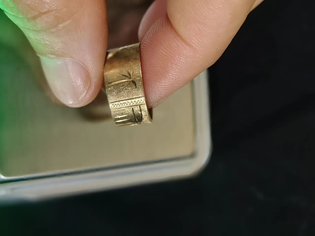 Anel escrava antigo em ouro 18k