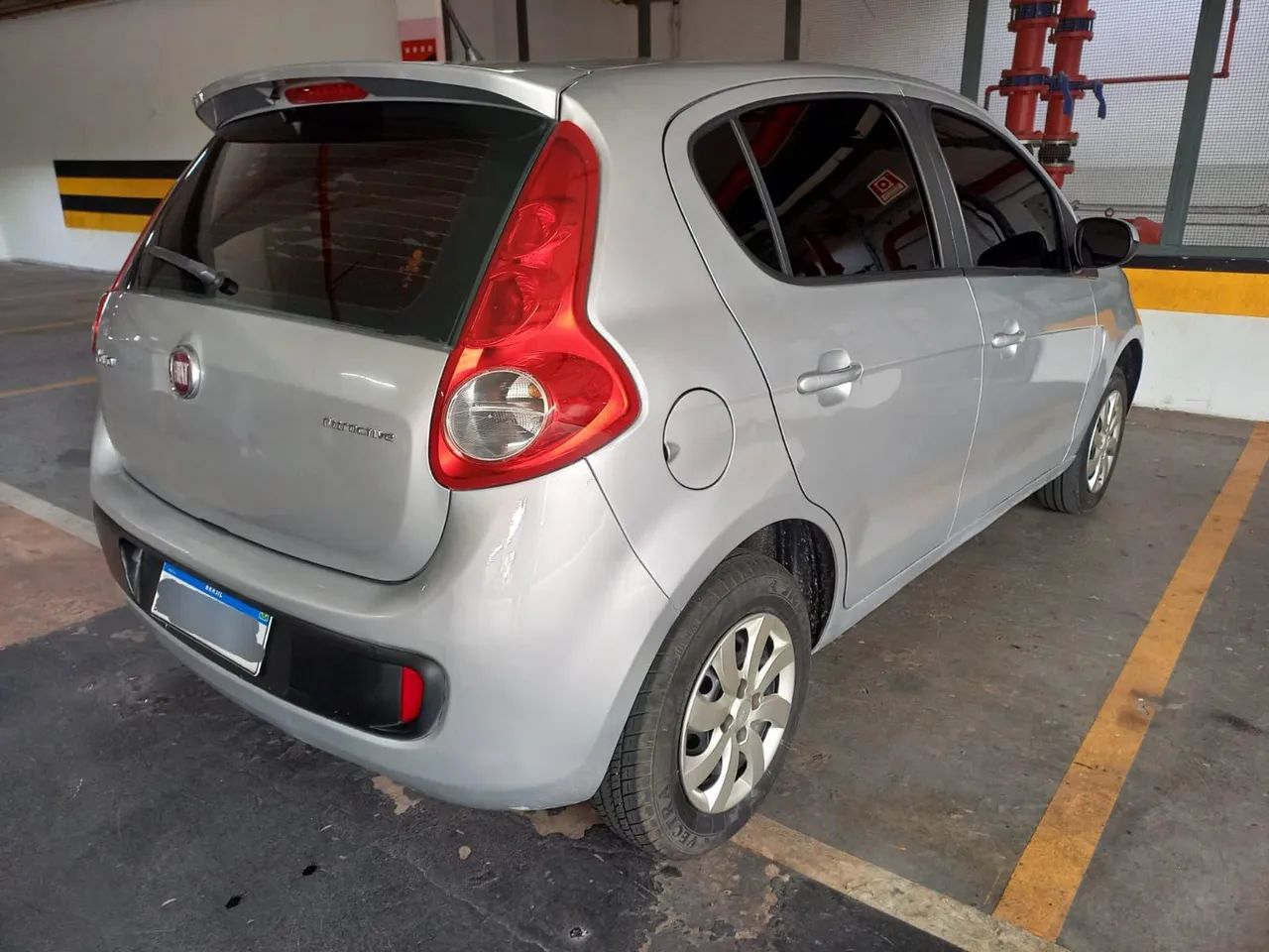 Fiat Palio Attractive 1.0 EVO Fire Flex 8V 5P 2015 - Foto 6
