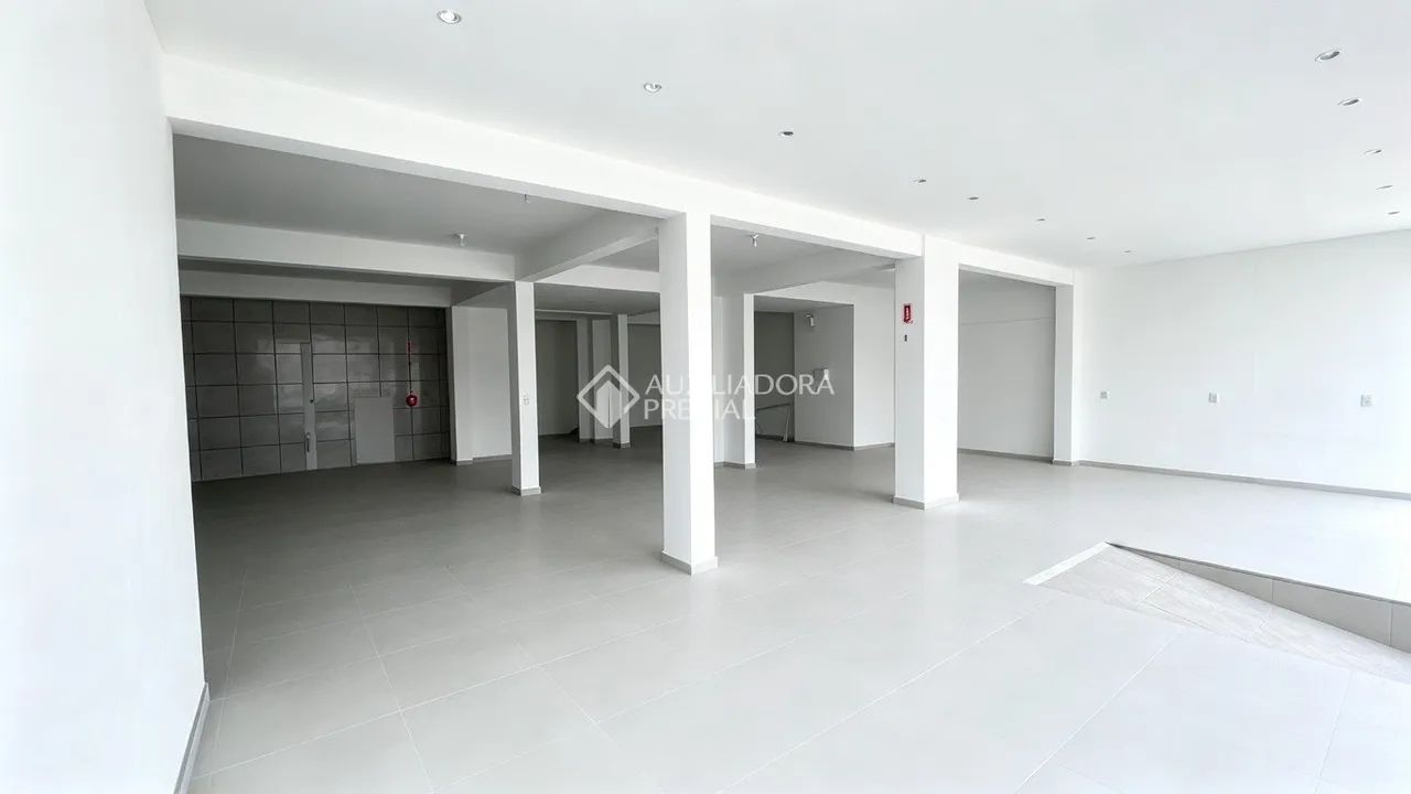 Loja em barreiros, 105m² com banheiro - Foto 4