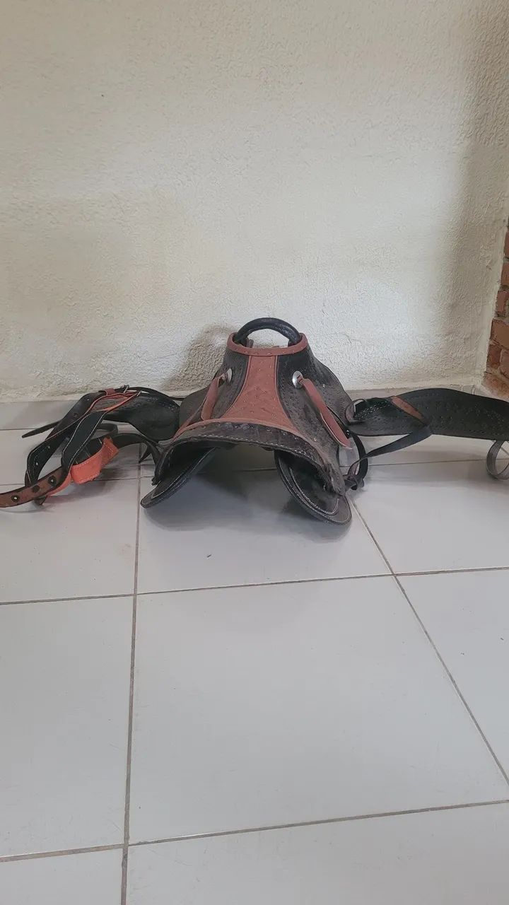Sela de cavalo - NUNCA USADA - Foto 4
