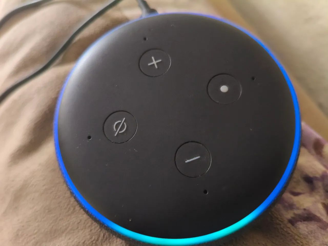 Alexa echo dot original454807195611320321