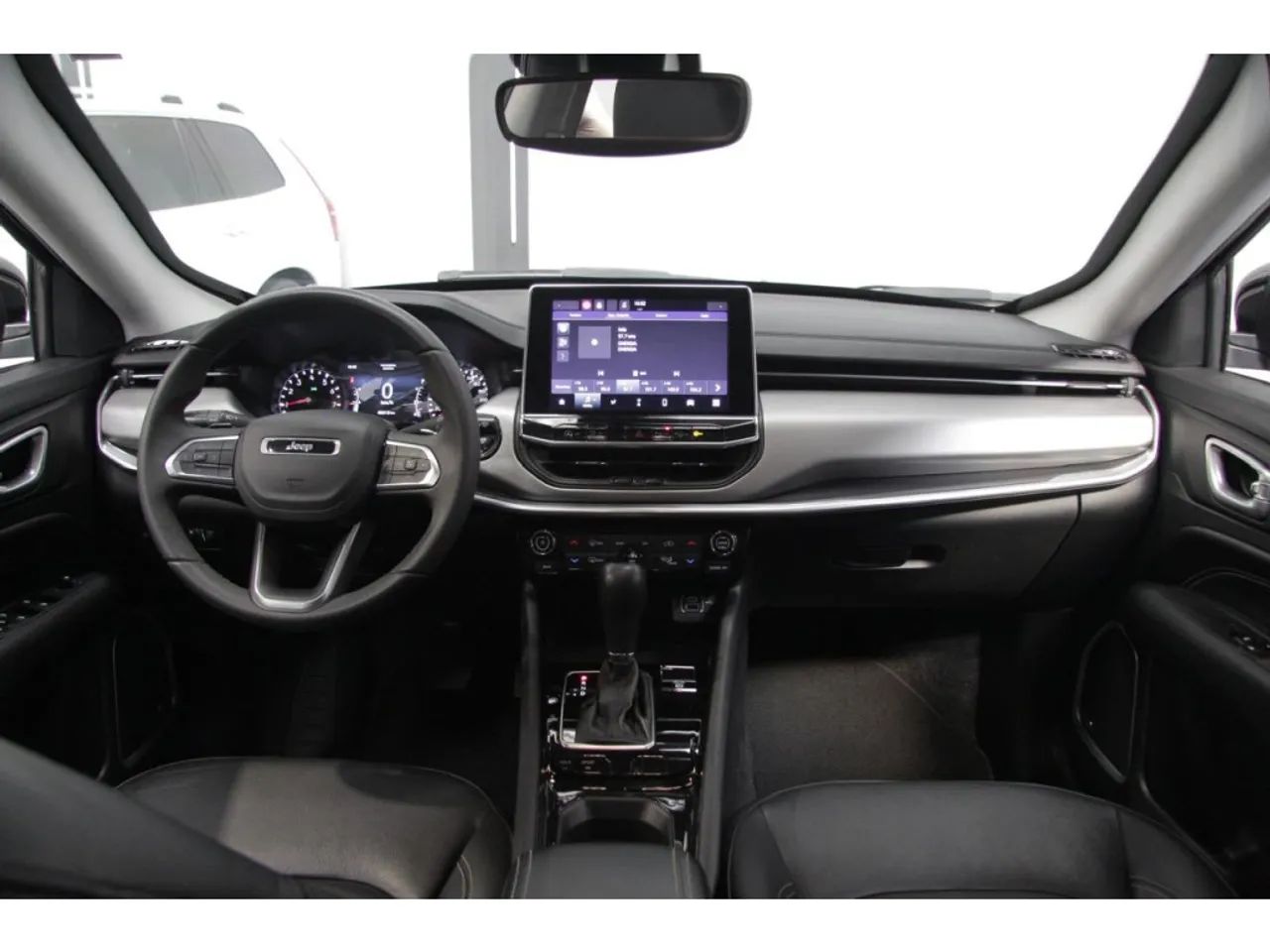 Jeep Compass LONG. T270 1.3 TB 4x2 Flex Aut., foto 5 de 14