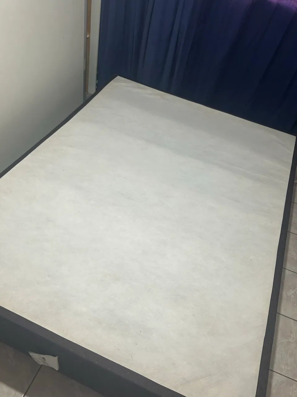 base da cama + colchao hervall extremamente conservados - Foto 3