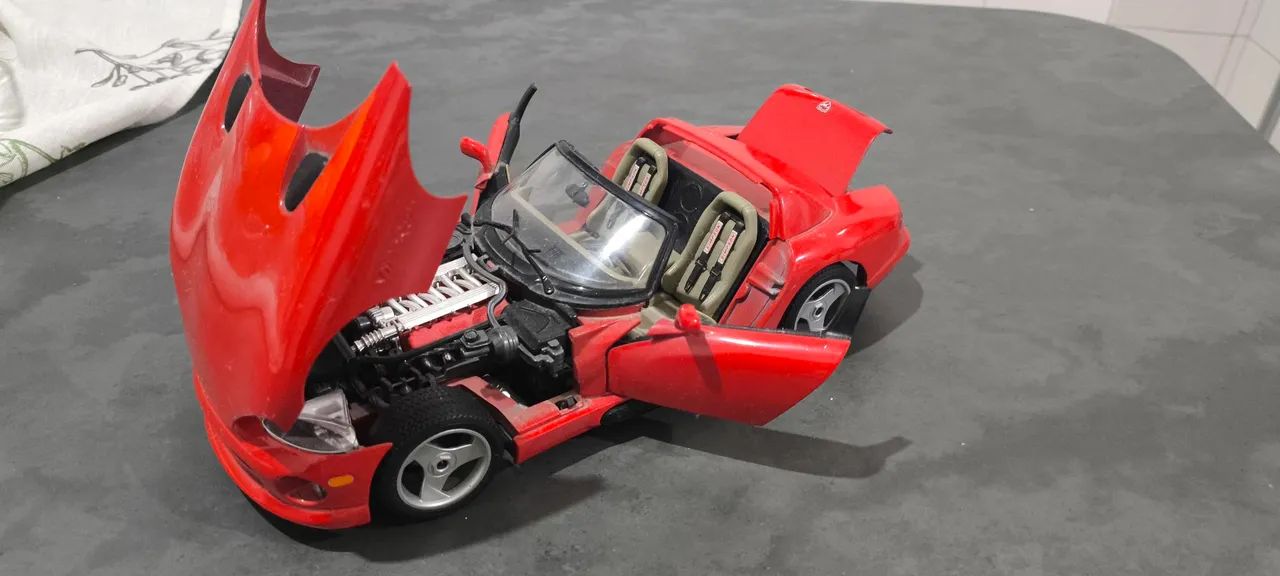 Dodge Viper RT/10, marca Burago (escala 1:18) - Foto 2