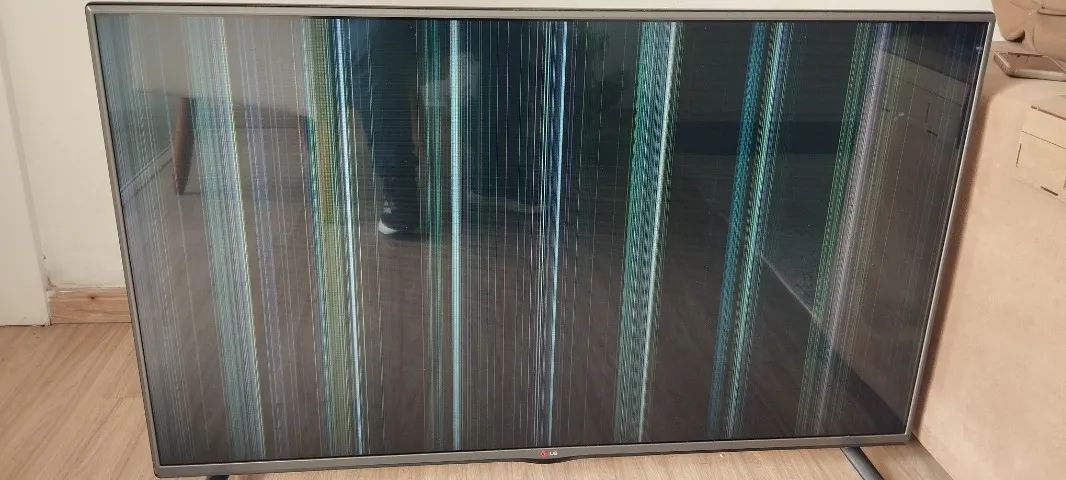Vende se Tv LG 47 polegadas para retirada de peças! - Foto 3