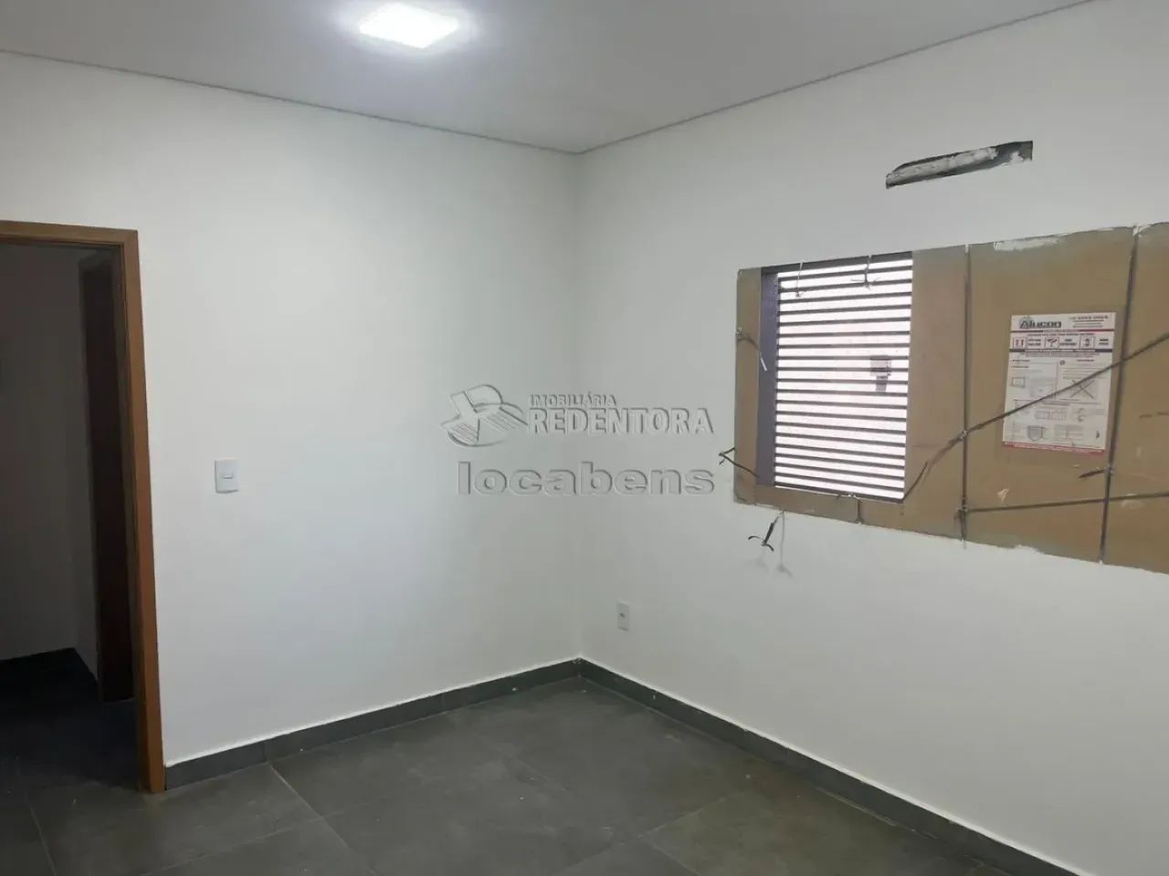 Salão Comercial com 01 banheiro - Foto 3