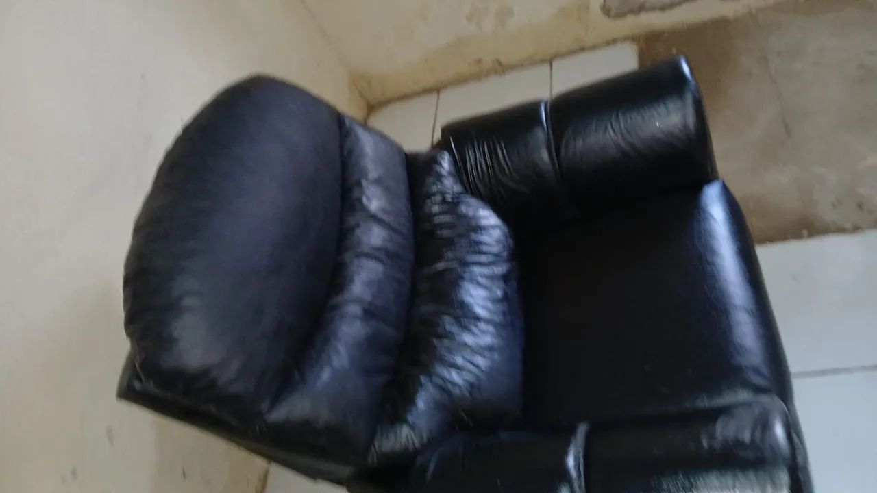 Vendo Poltrona Reclinável  - Foto 5