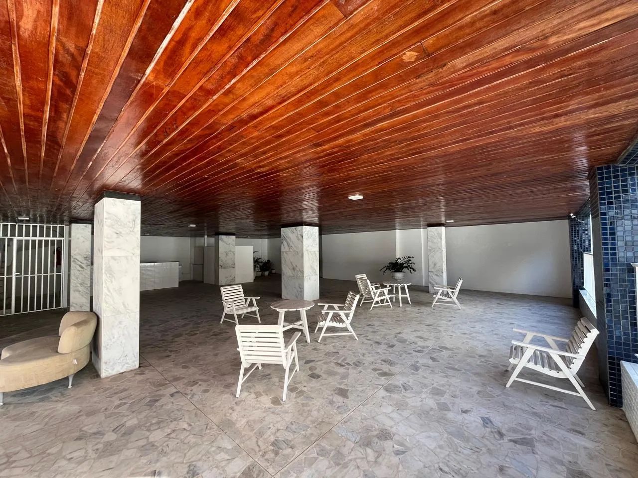 APARTAMENTO 4/4, 01 SUITE NA GRACA  - Foto 2