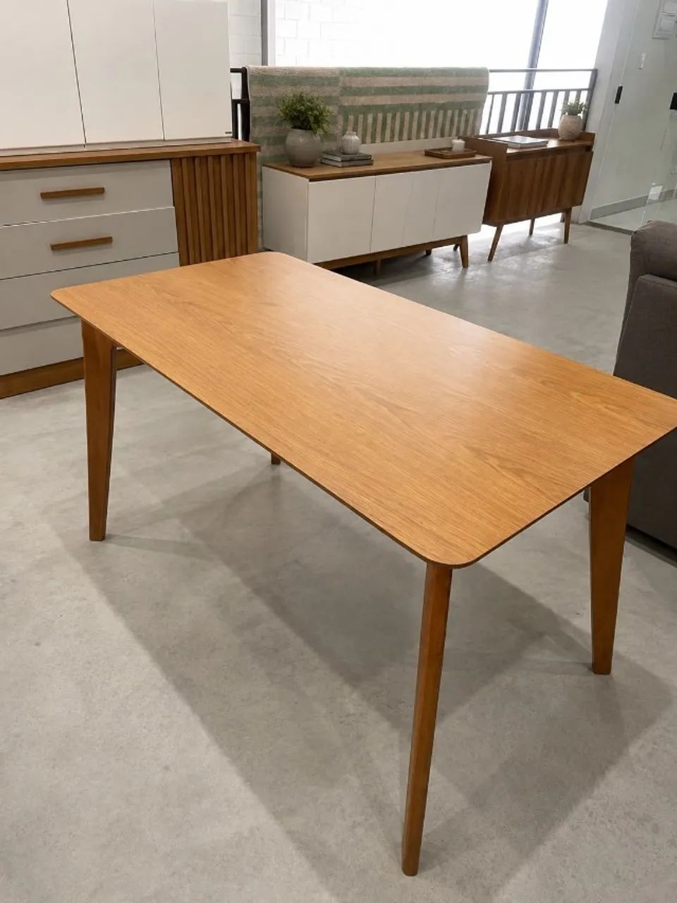 Mesa de Jantar em Madeira Maciça NOVA