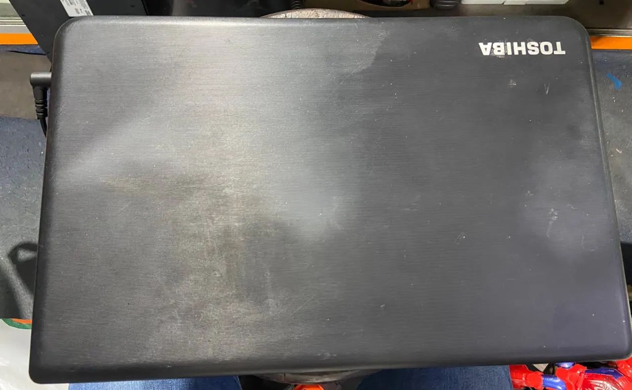 Notebook Toshiba satélite c55Dt  - Foto 2