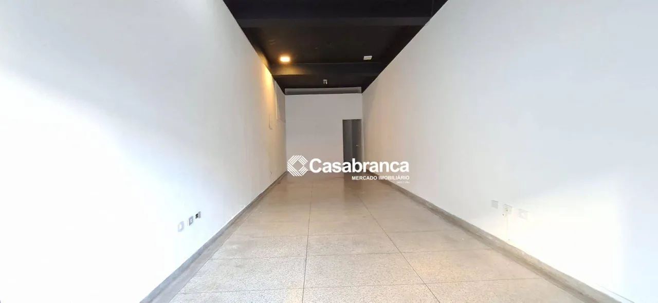Salão comercial para alugar no Centro em Sorocaba/SP.