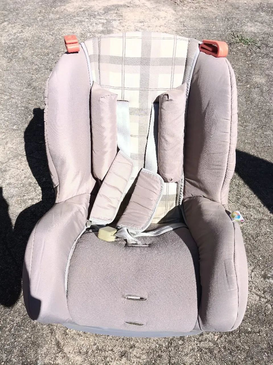 Cadeirinha de bebê para usar no carro - Foto 2
