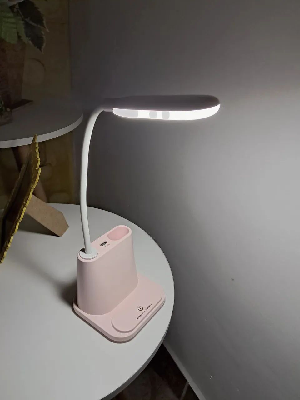Luminária com duas cores de luz  - Foto 2