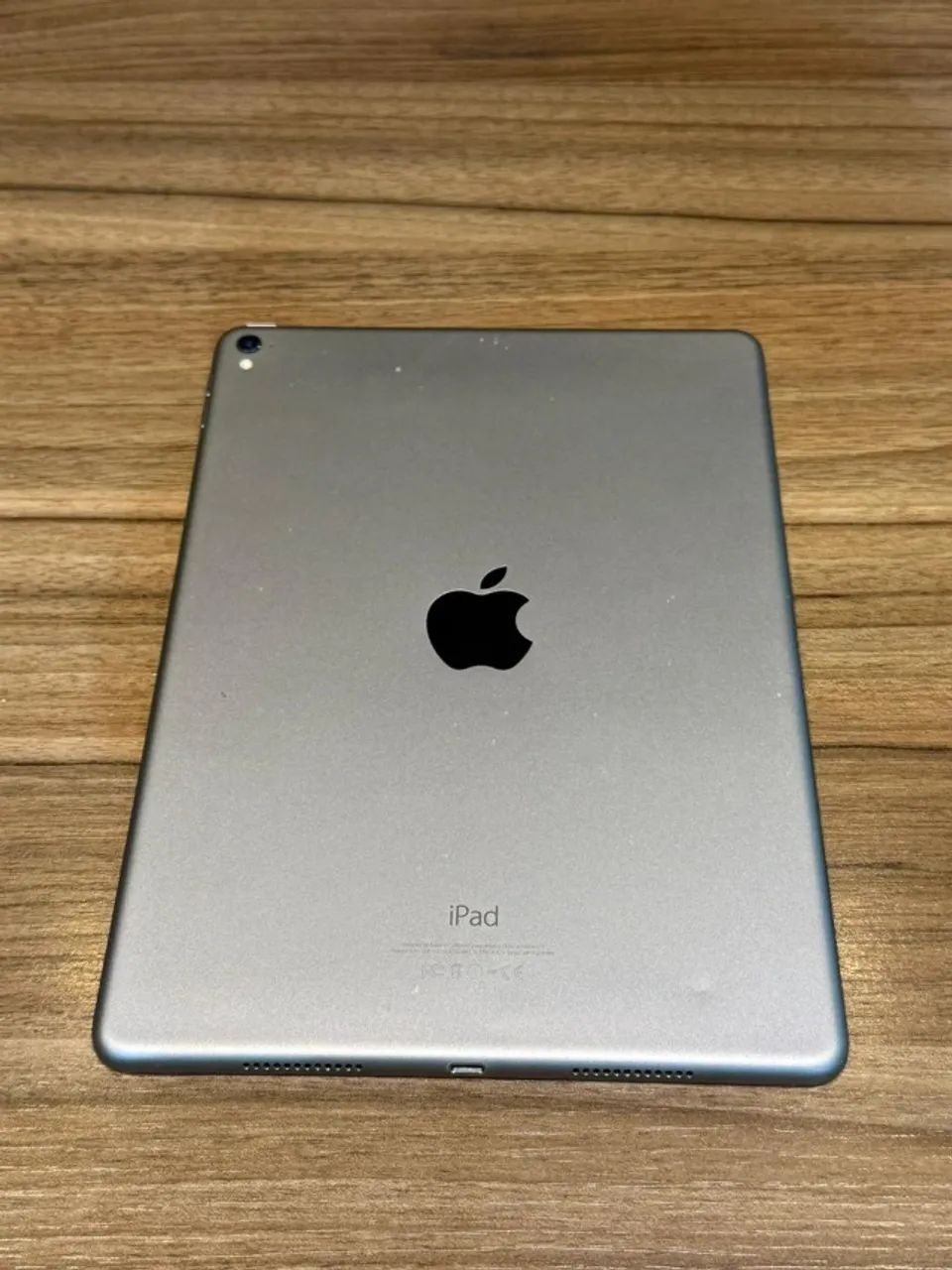 101 iPad Pro 9.7インチ 32GB SIMフリー シルバー 超美品 SIMフリー iPad Pro 9.7インチ 32GB シルバー タブレット 白