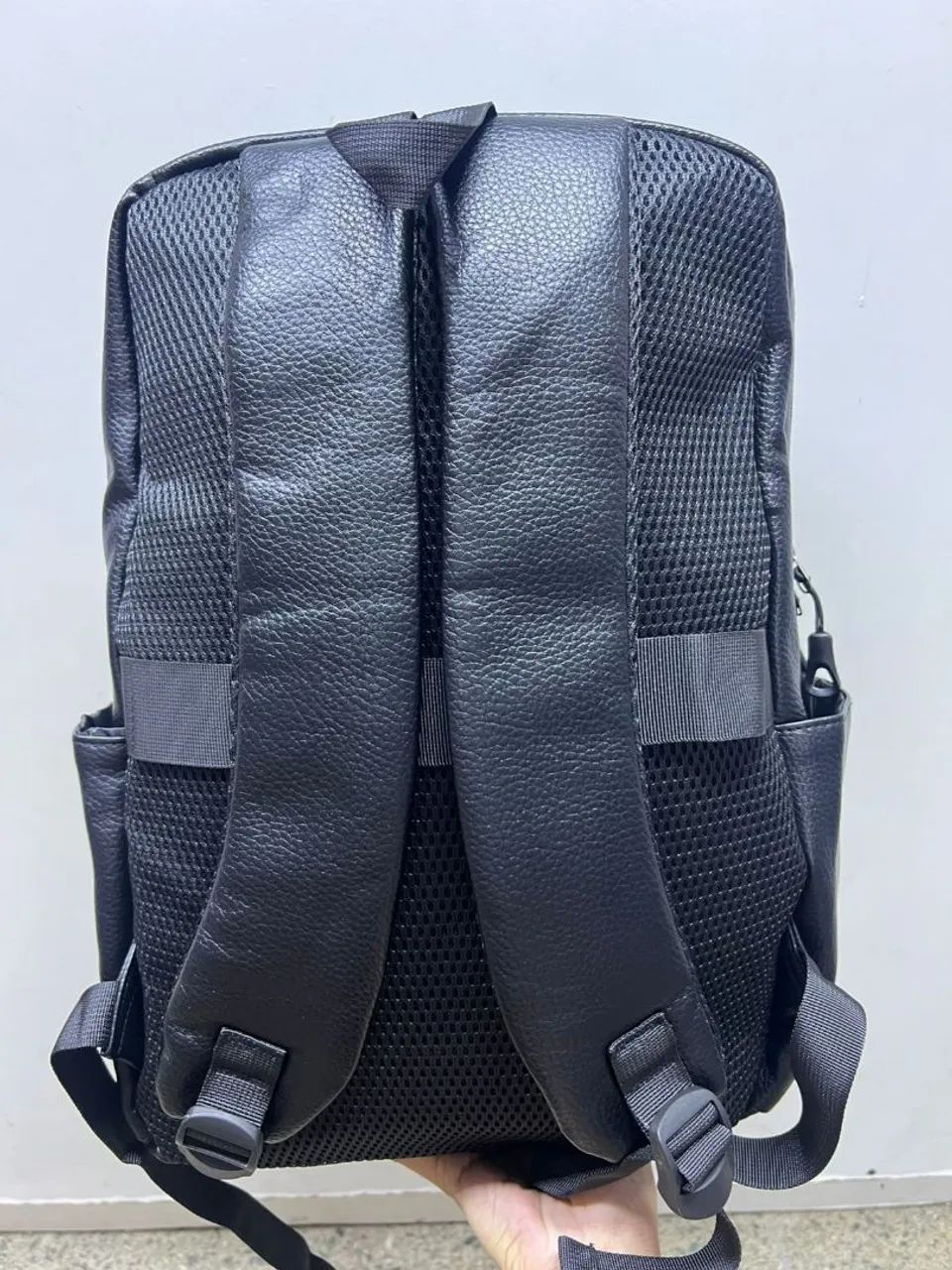 Mochila Boss couro  - Foto 4