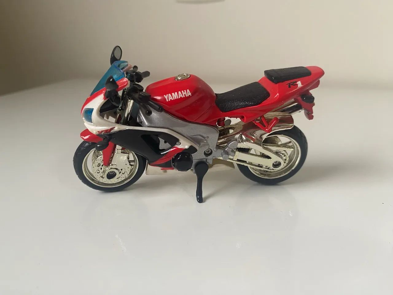 Miniatura Yamaha R1