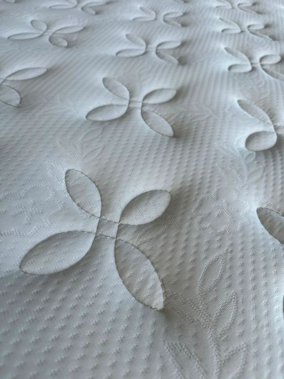 Base + Colchão Queen Molas Ensacadas com Pillowtop  - Foto 3
