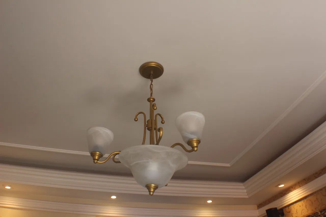 Lustre 4 cúpulas para 6 lâmpadas  - Foto 4