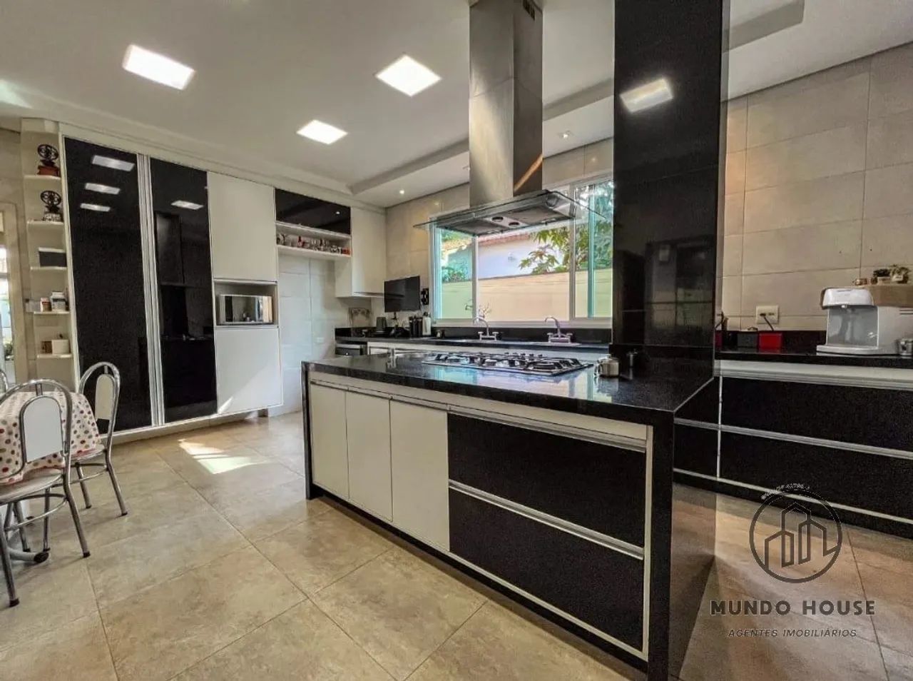 Casa em condomínio com 4 suítes em Sorocaba - Foto 4