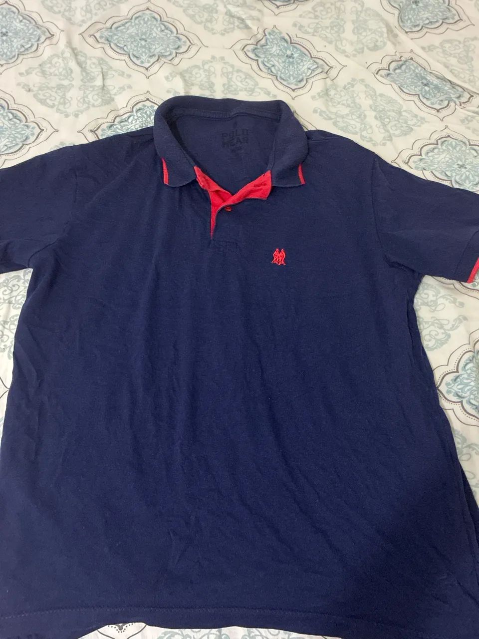 Camisa azul-marinho e vermelha Polo Wear