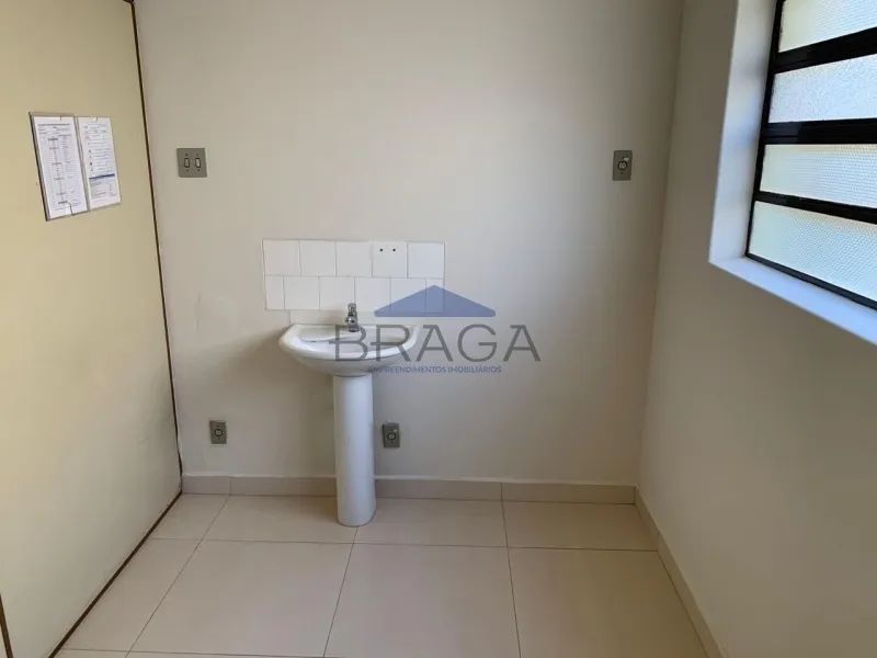Vende sobrado centro em franca - Foto 5