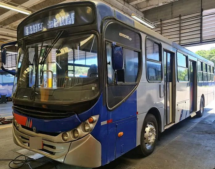MB 1721 2013/2013 5P 30 L $105.000,00 - Foto 2