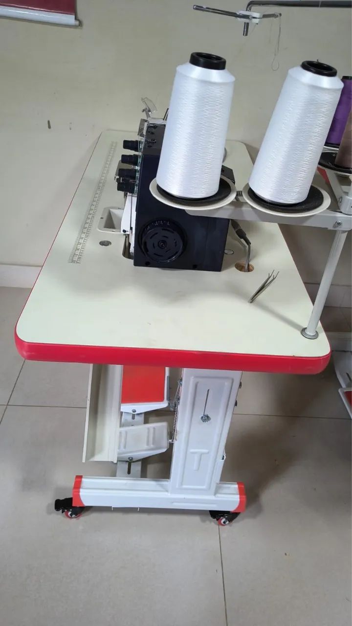 Máquina overlock eletrônica (ponto cadeia) - Foto 2