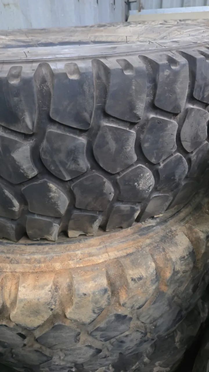 Pneus 395/85/R20 MICHELIM - Foto 2
