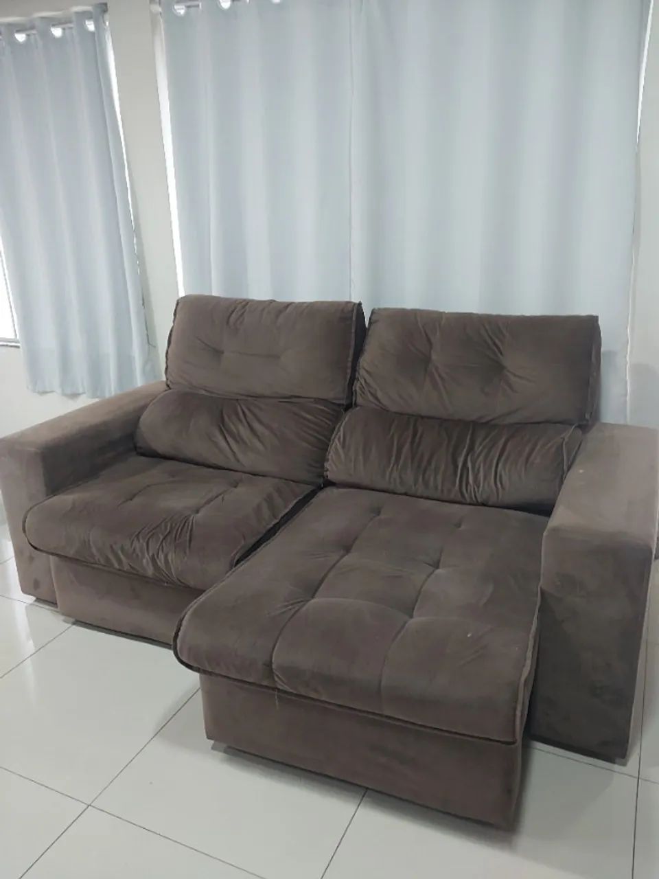 Sofá retrátil 2 lugares - Suede Marrom