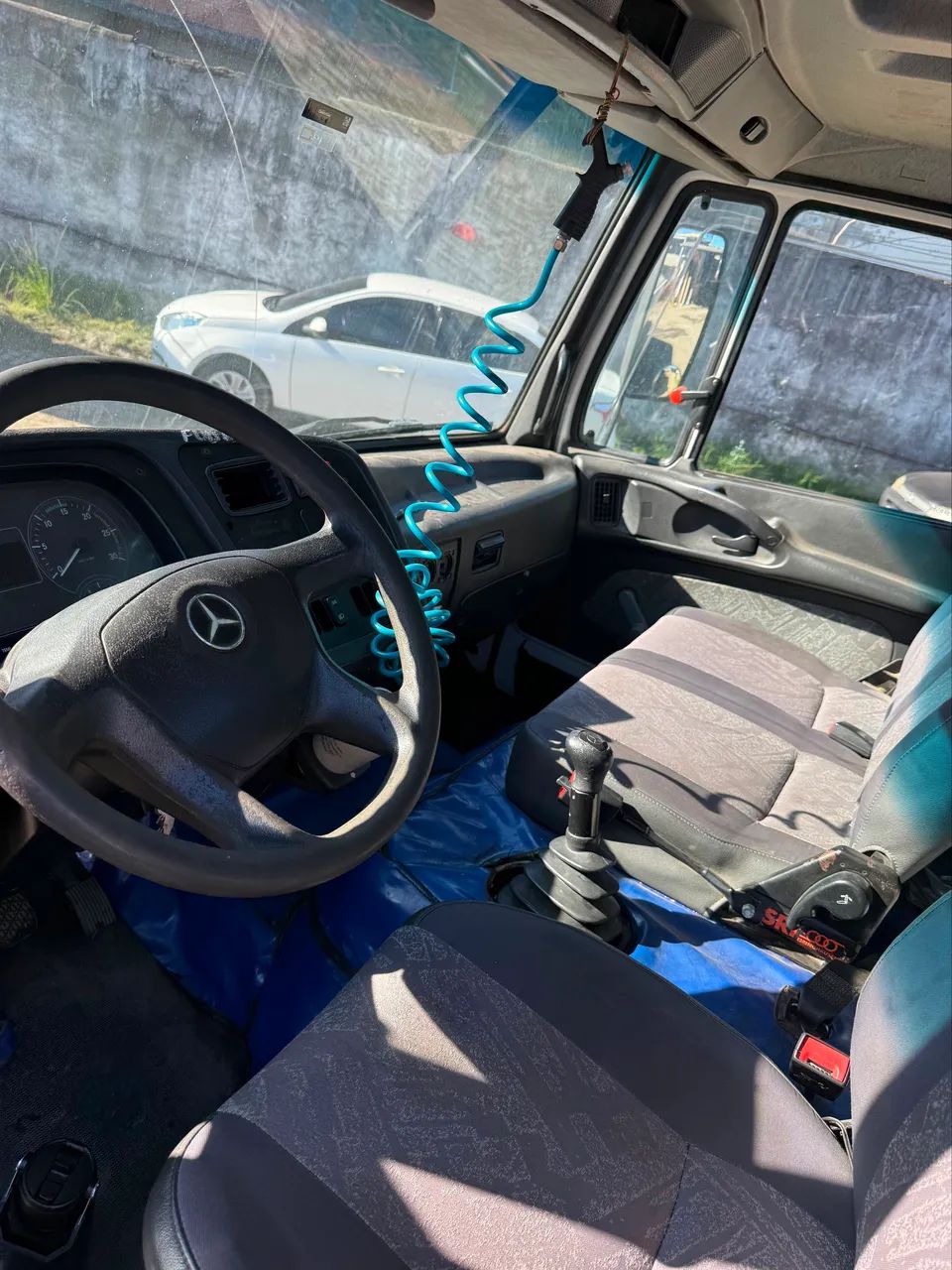 Mb Atron 1719  - Foto 4