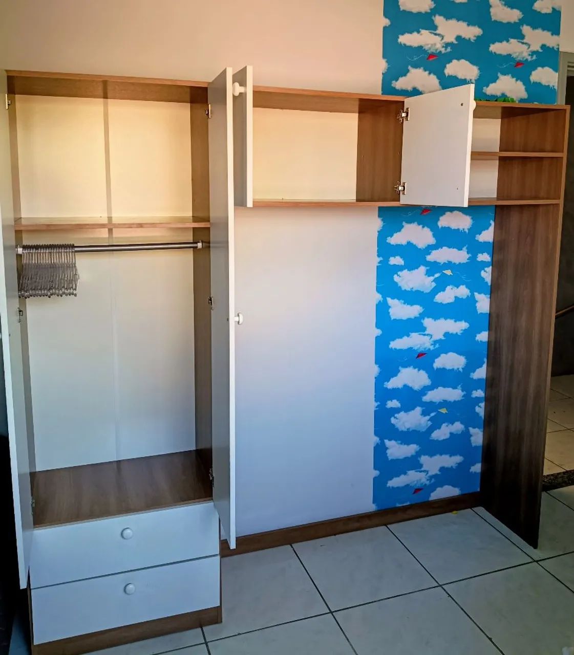 Guarda roupa infantil 