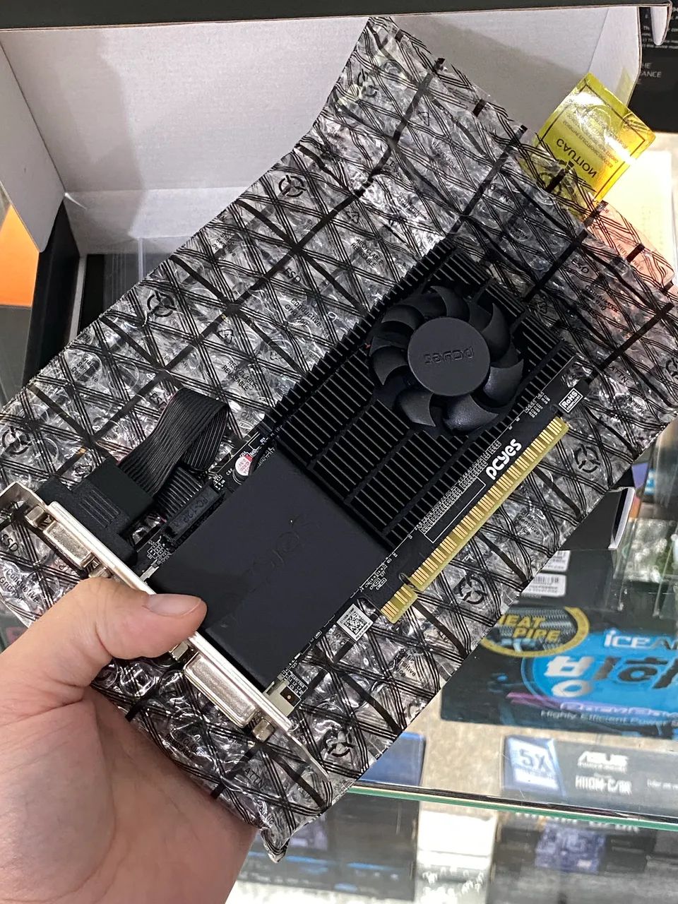 Placa De Vídeo GeForce G210 1GB PCYES - Foto 2