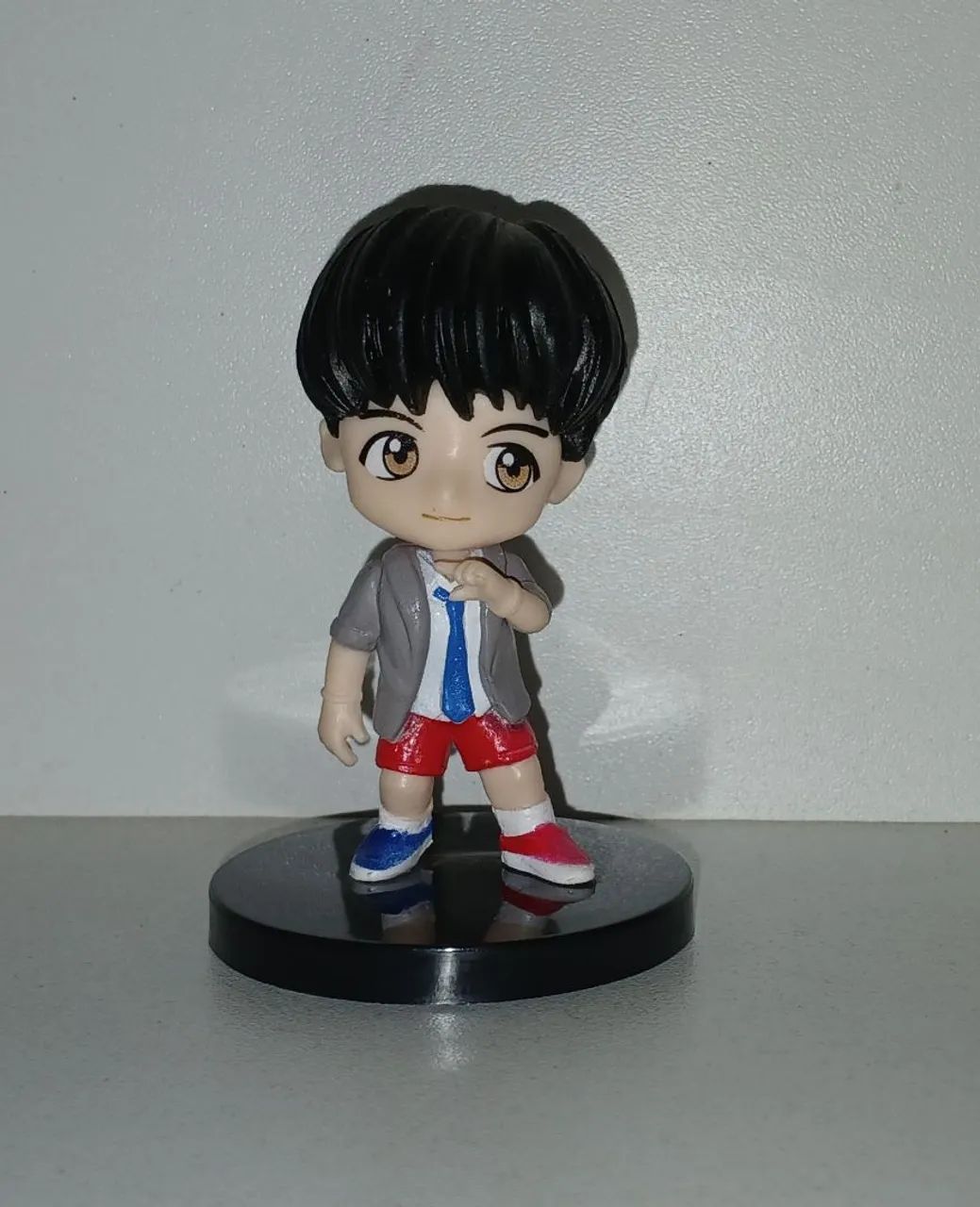 BONECO MINIATURA BTS J HOPE