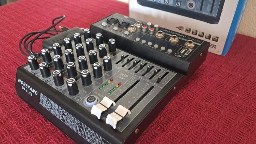 Mixer Mesa de som 4 canais - Foto 3