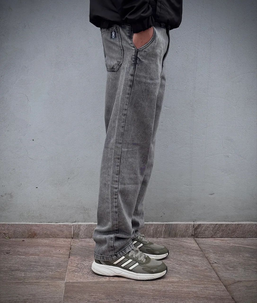 Calça Jeans Baggy GT - Cinza Escuro  - Foto 4