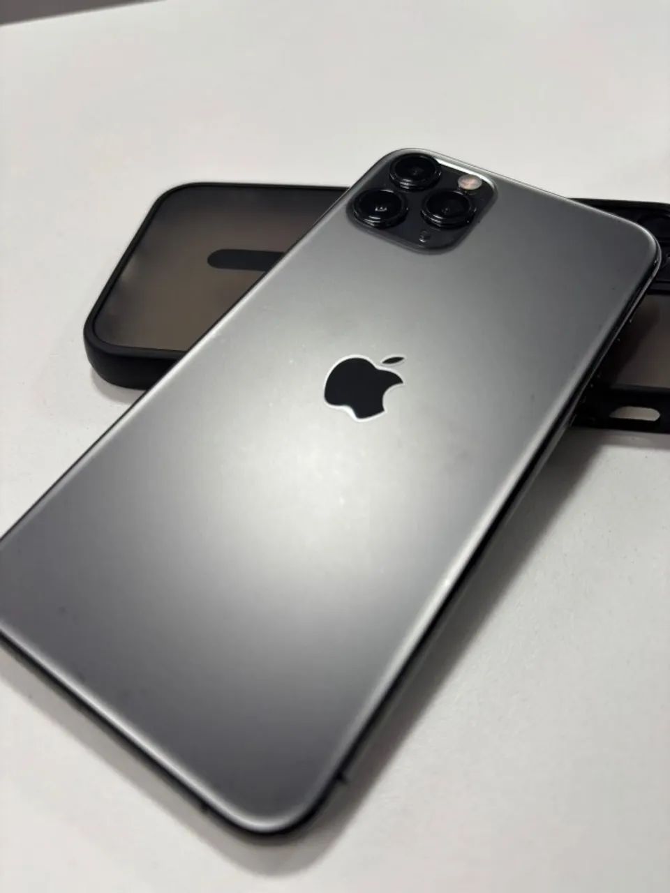 iPhone 11 Pro 256gb preto  - Foto 2