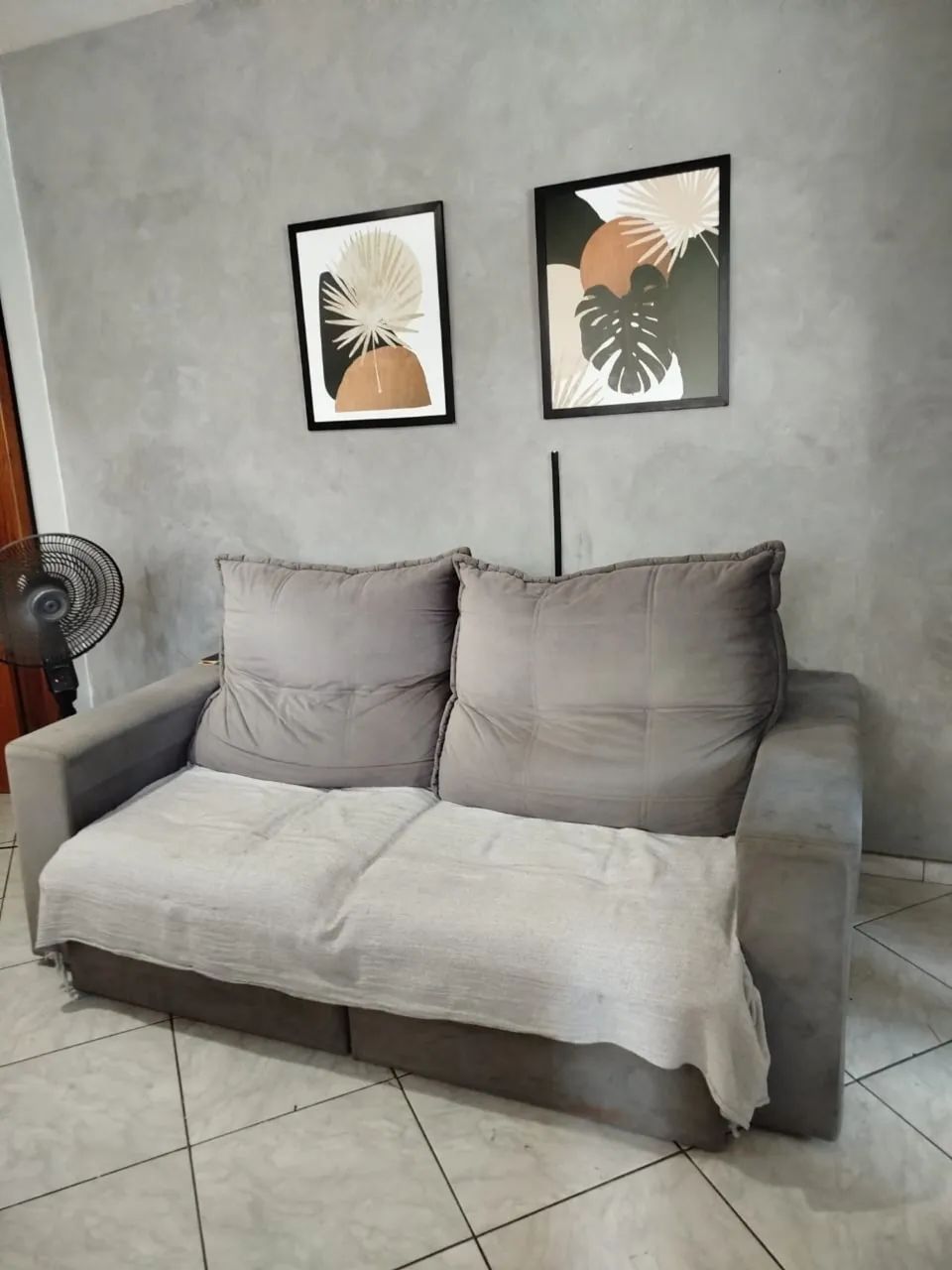 Sofá Retrátil 2 Lugaares - Cinza- Abre e reclinável  - Foto 2