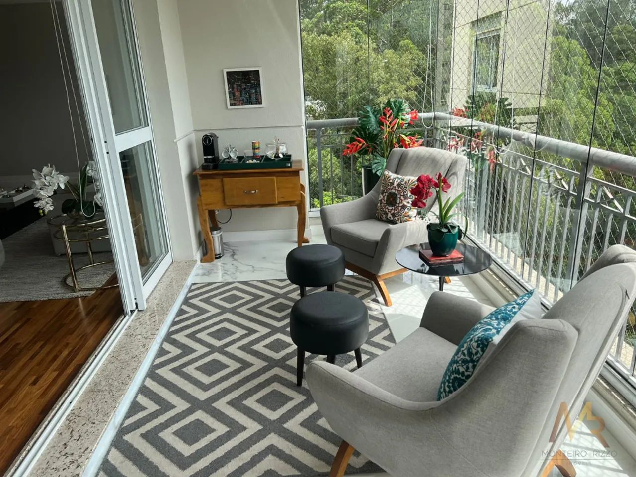 Apartamento mobiliado no Morumbi com 4 dormitórios sendo 3 suítes - Foto 5