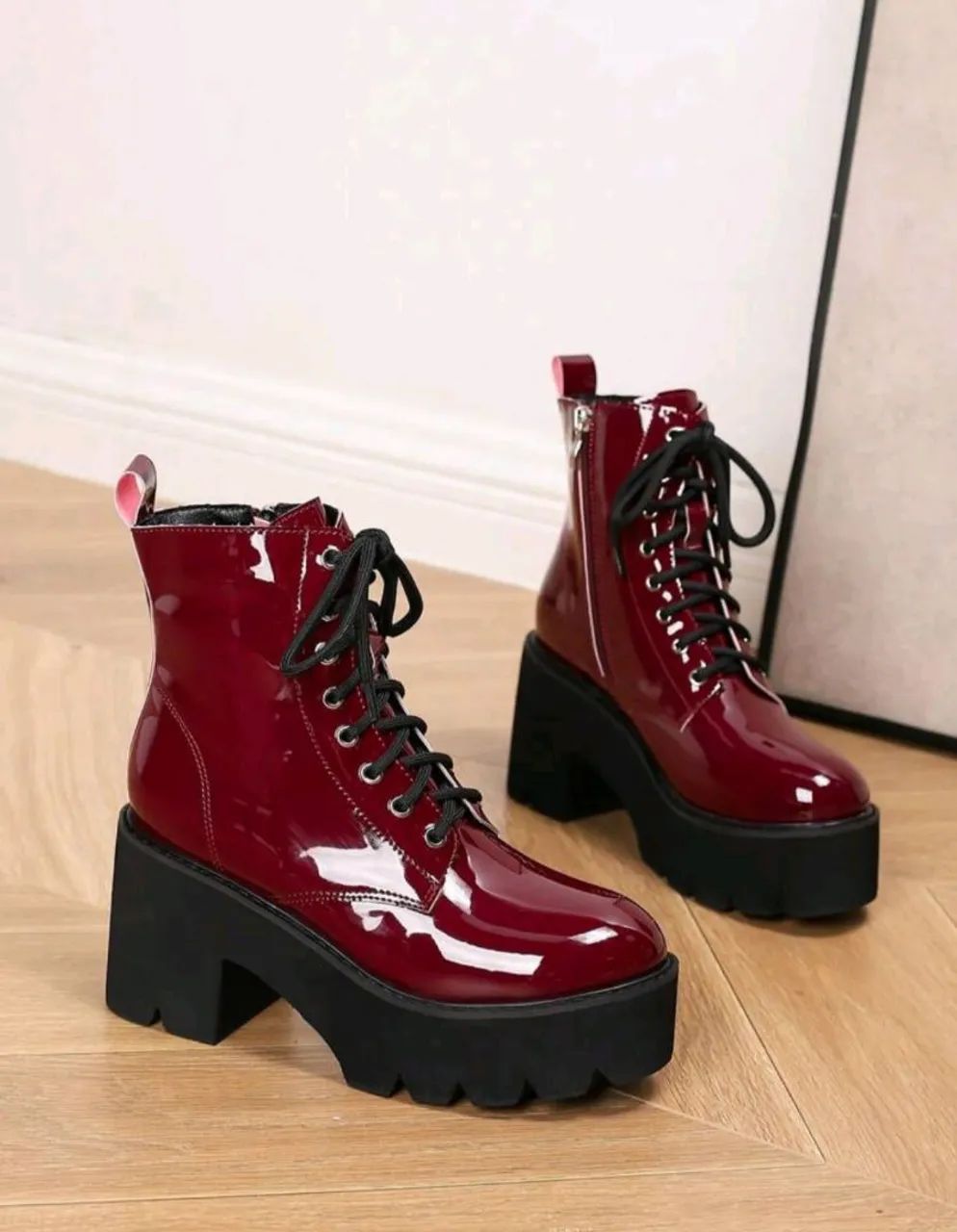 Botas vermelha  - Foto 2