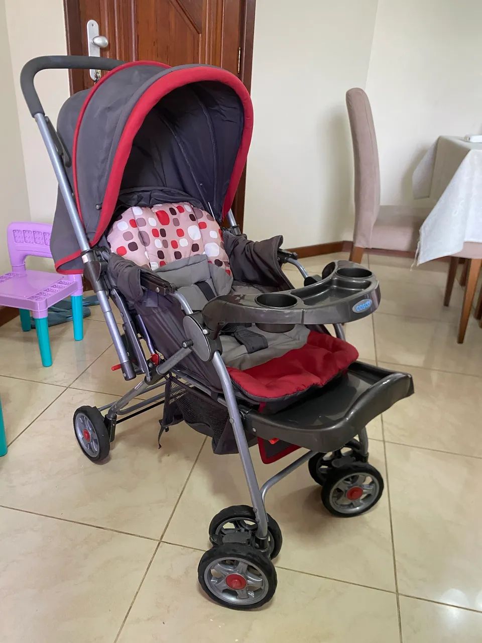 Carrinho de Bebê Cosco 