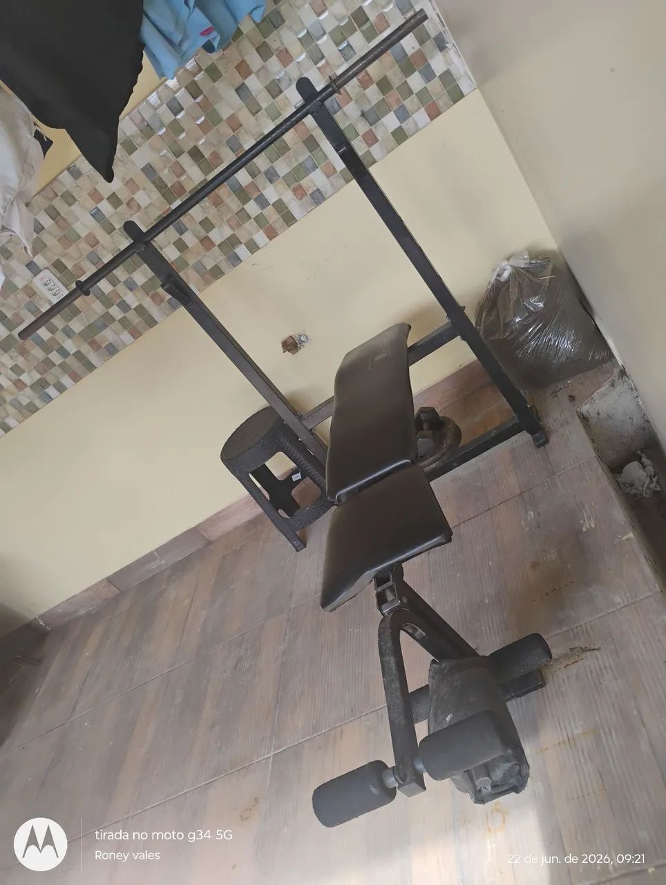 Aparelho de musculação 