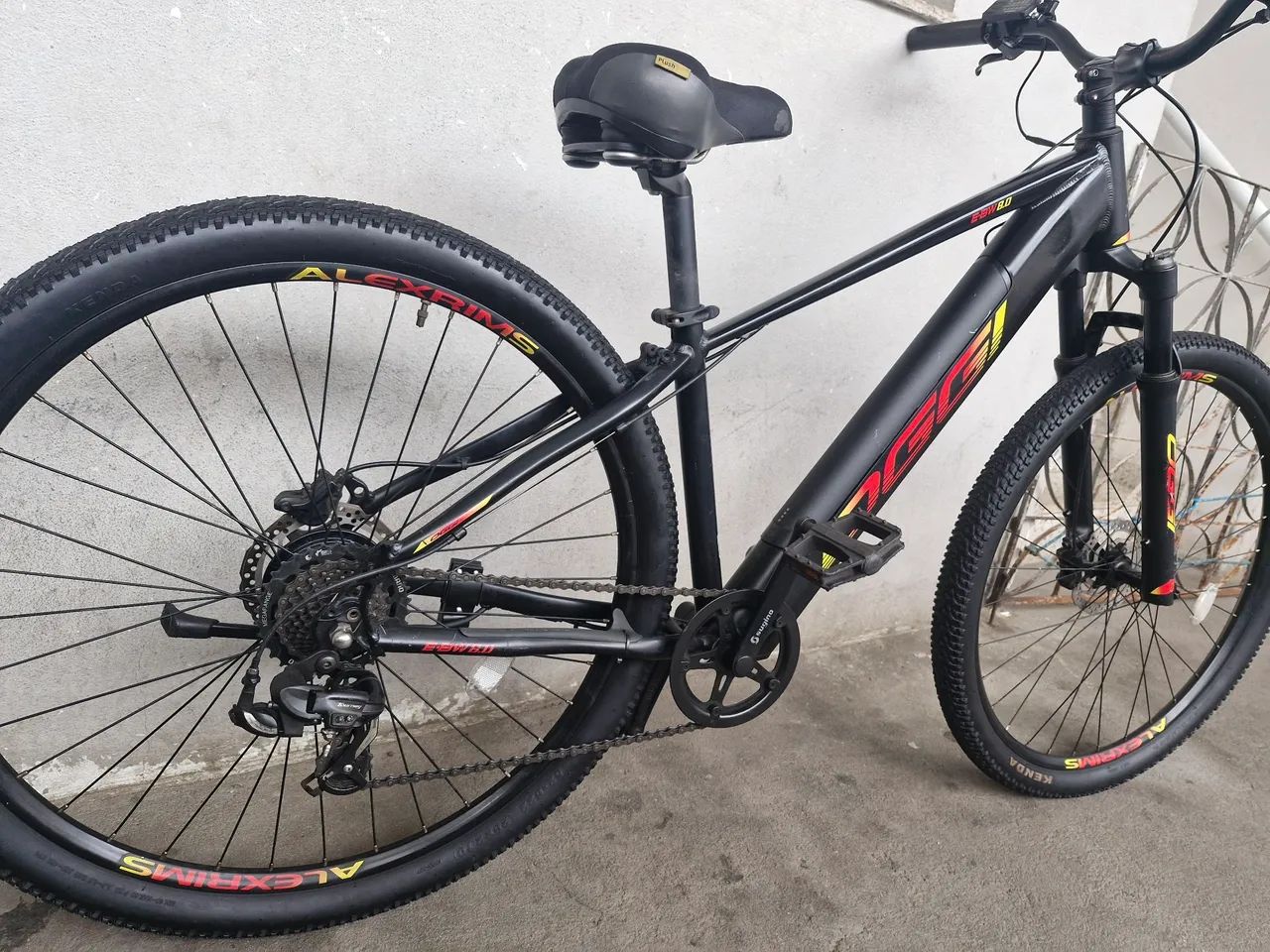 Modelo  E BW 8.0    vendo 