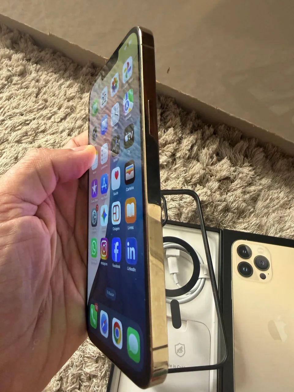 iPhone 13 Pro Max 128GB Gold  - Foto 3