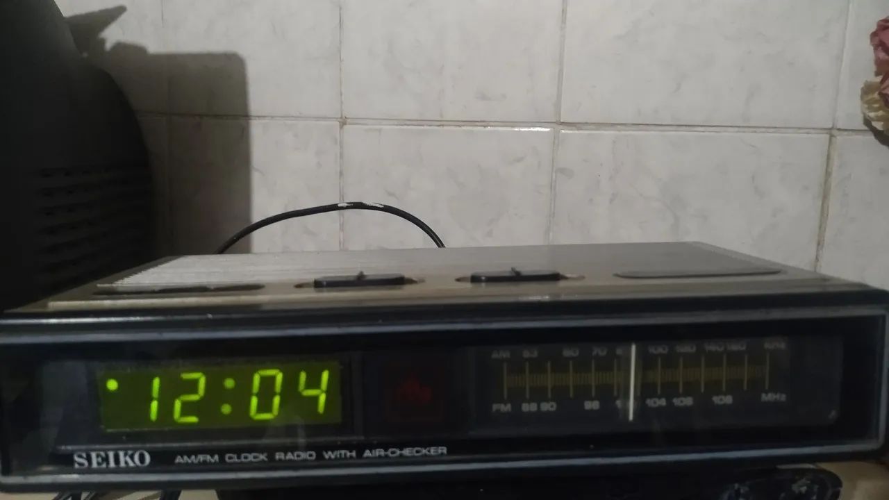 RADIO WITH AIR-CHECKER lote 